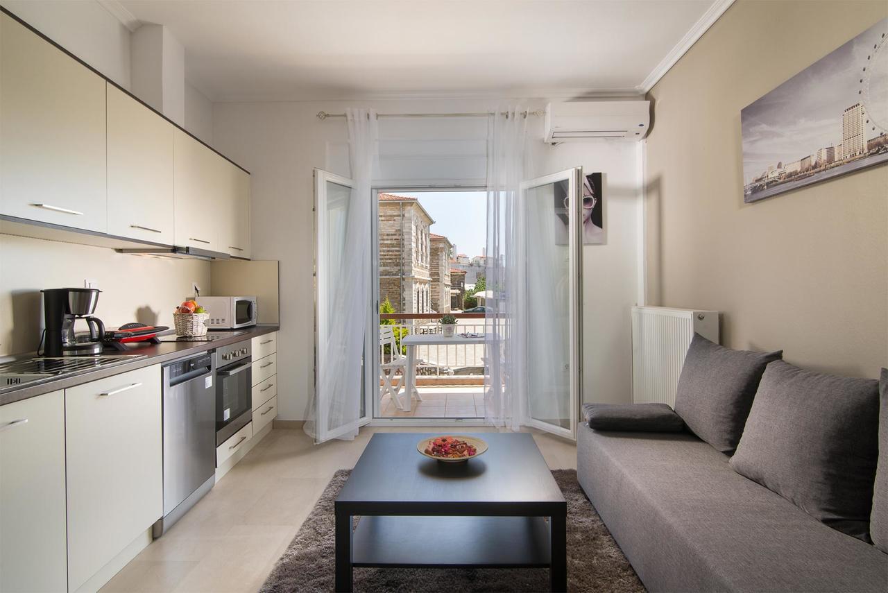 Michalis Apartments Polýgyros Exterior foto