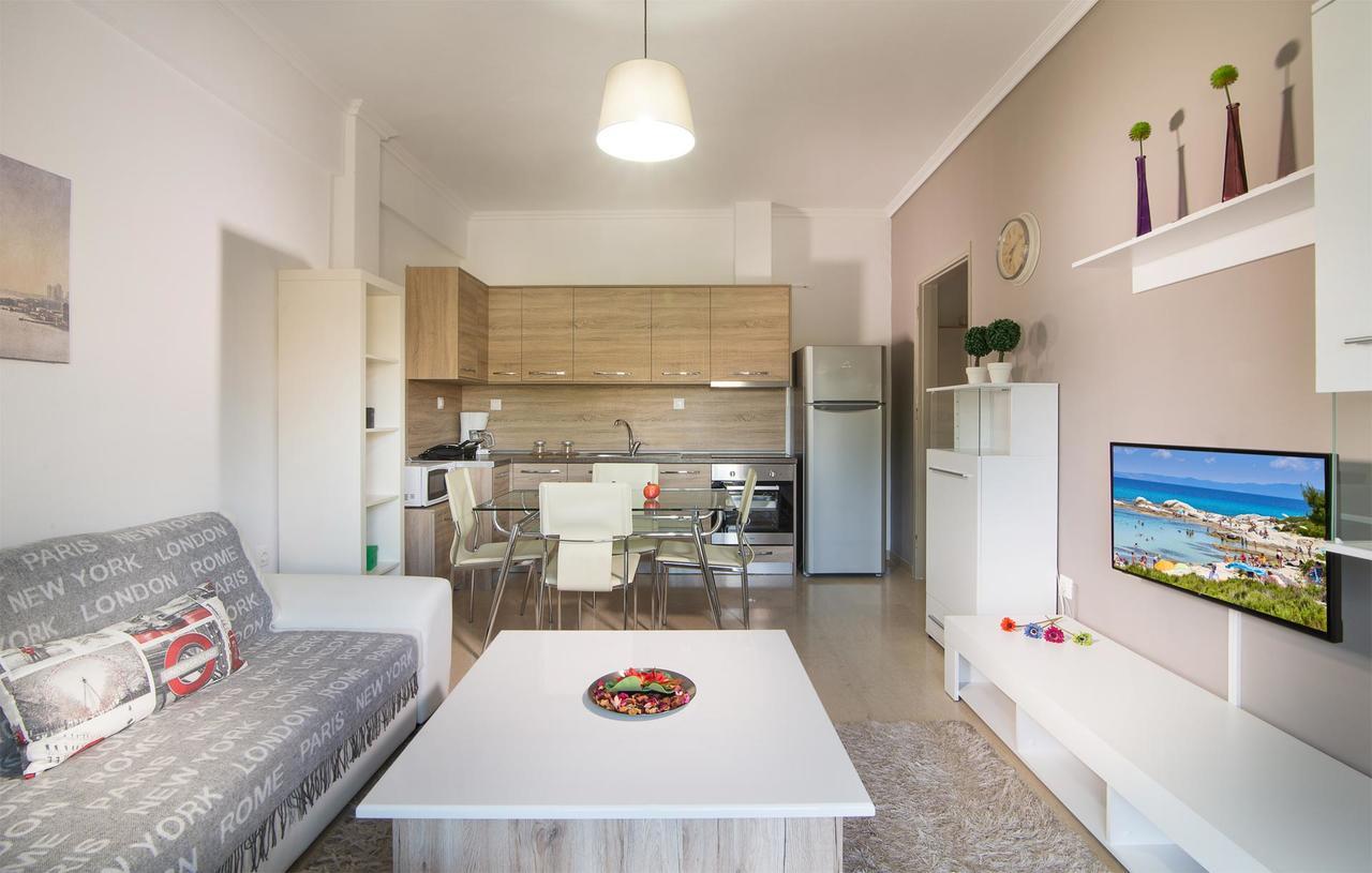 Michalis Apartments Polýgyros Exterior foto